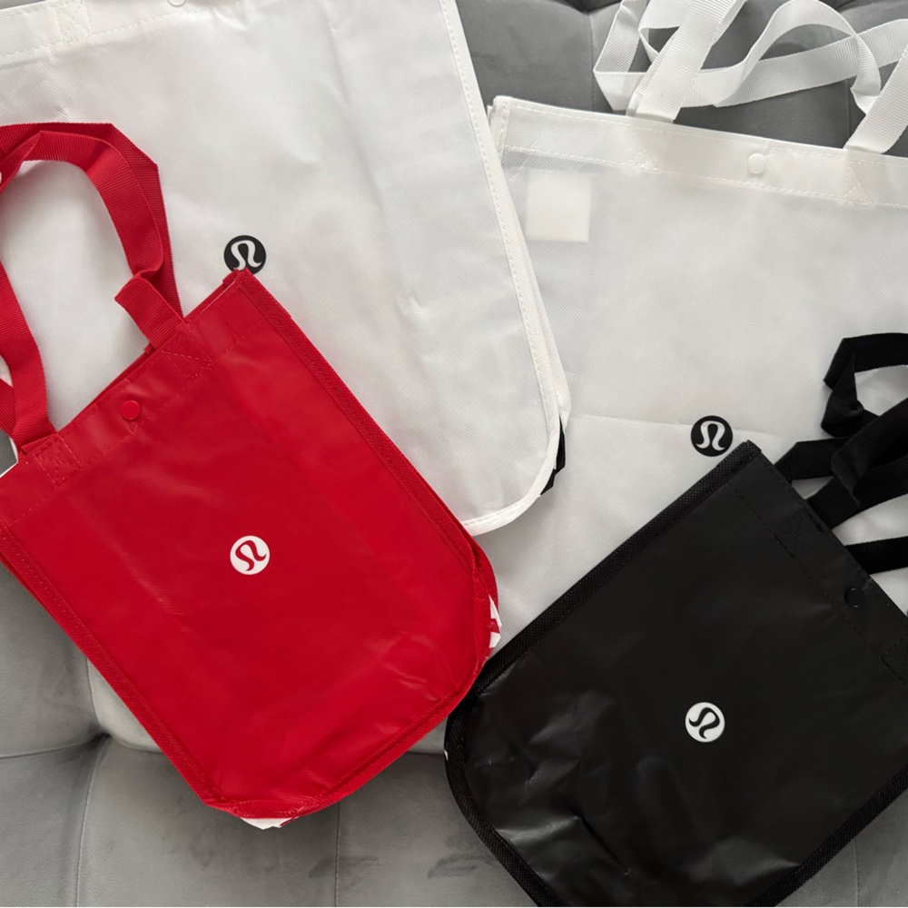 Lot of 4 Lululemon Shopping Bag Totes Large and Small